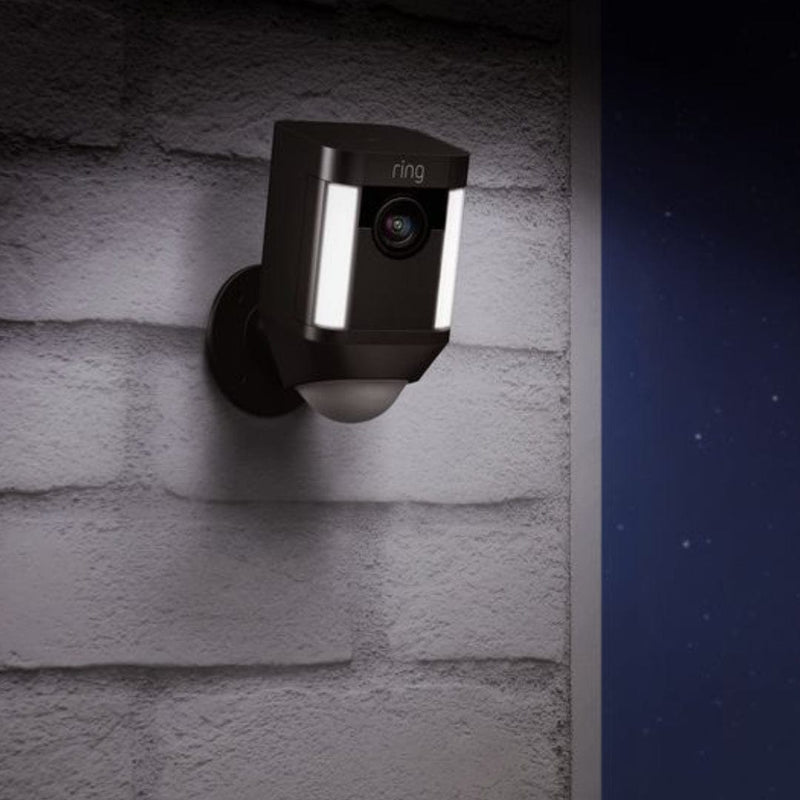 Ring Wireless Smart Spotlight Camera - Black  - 8SB1S7-BEU0, Image 3 of 4
